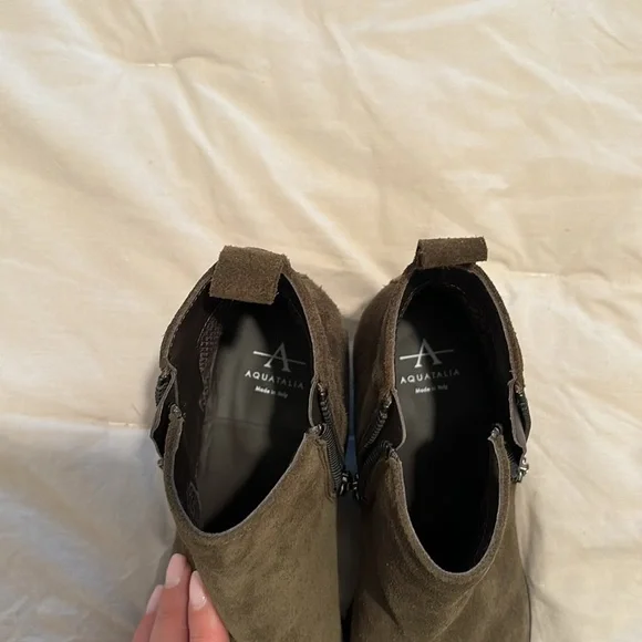 Aquatalia Fantina Dual Zip Bootie Size 6